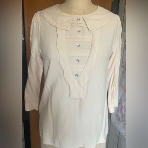 Silk vintage peter pan collar cream 3/4 sleeve pleated front yoke top in small